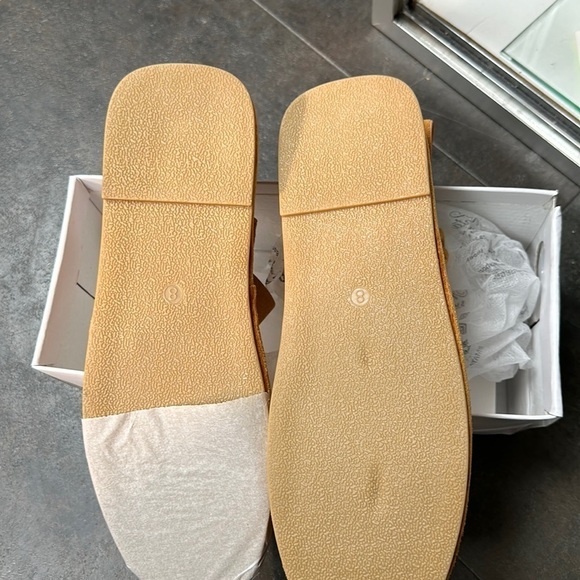 Acata light brown studded sandal NEW - Picture 5 of 5